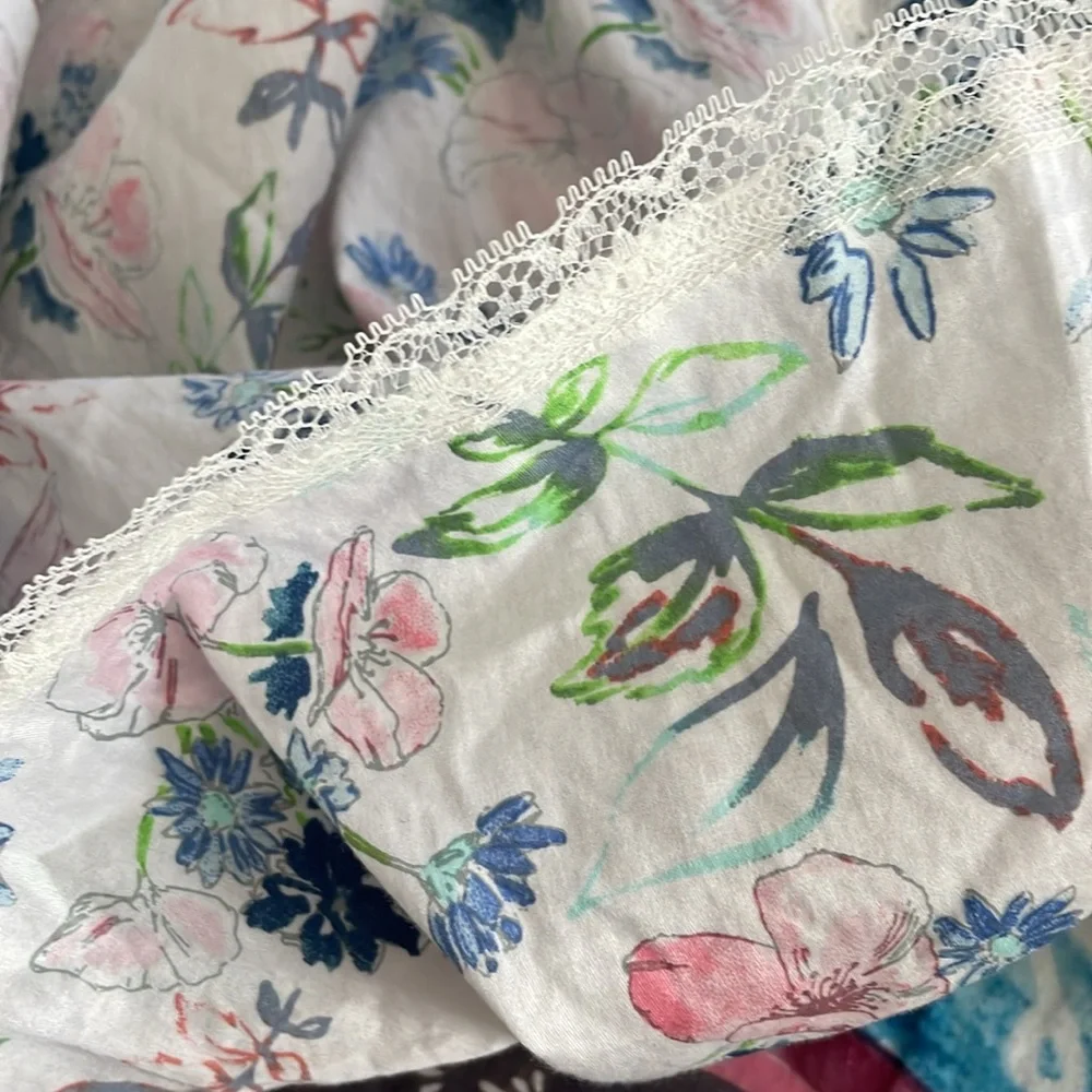 Exquisitely, sweet feminine and elegant Papinelle NWOT nightgown and robe M 💕 - Picture 6 of 9